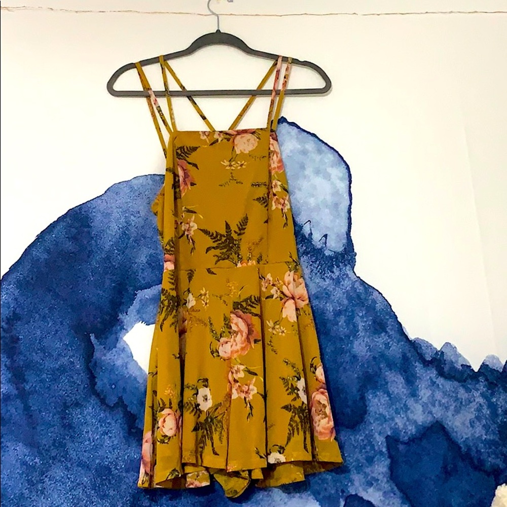 Floral romper (xhilaration)